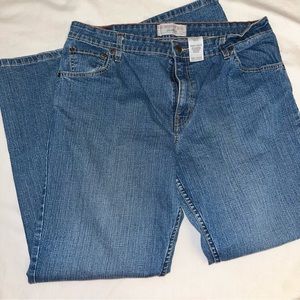 Comfortable and Stylish: Levi Strauss Midrise Boot Cut Jeans